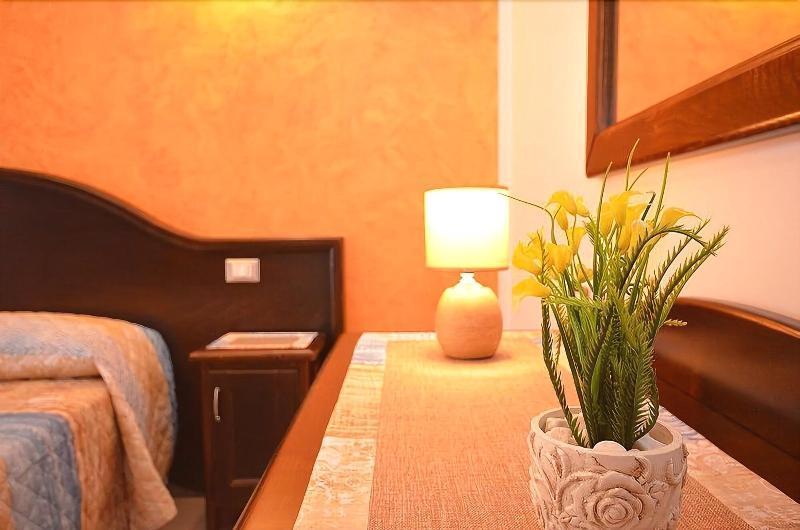 Baia Santa Margherita B&B Кастеллуццо Екстер'єр фото