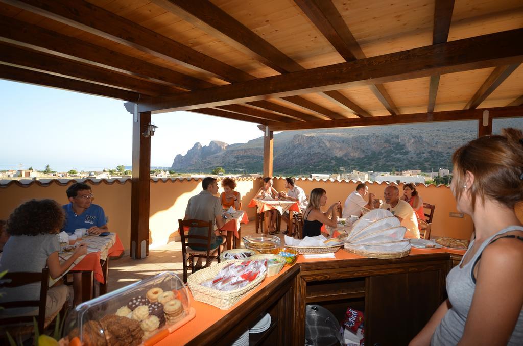 Baia Santa Margherita B&B Кастеллуццо Екстер'єр фото